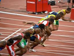 Do finále jich postupuje nejlepších dvanáct, automatický postup zaručuje překonání laťky ve výšce 230 centimetrů. Skok Do Vysky I Sport