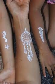 Black And White Henna Tattoo Designs Hennatattoo Tattoo Celebrity Soundboard Stupid Tattoos Black Dove Tattoo Home Tattoo Studio Chinese White Henna Tattoo Henna Tattoo Designs Henna Tattoo