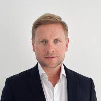 Carl Dooley's Instagram, Twitter & Facebook