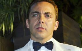 Cristian castro (born cristian sáez castro or cristian valdez on december 8, 1974 in mexico city), referred to as christian castro or cristian is a mexican pop singer. Asi Se Veia Cristian Castro Hace 30 Anos
