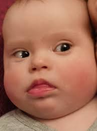 Baby mochi loves her portable fan a lot! 🤣❤️❤️ #2yearsold