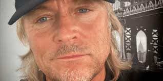 A Musical Salute to Devotion: Review of Gary Pratt's Number One Fan