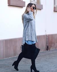 In the winter, stock up on some heavier weight denim shirts to wear with leggings and boots. Denim Shirt With Leggings Outfits 26 Ideas Outfits Lookastic