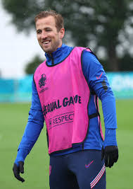 To mark euro 2020, we look at where the england footballer lives in london with his wife katie and their children ivy, vivienne and louis. Harry Kane On Twitter Looking Forward To Tomorrow Big Game To Top The Group