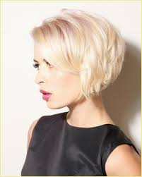 Frisuren kurzer bob mit starken akzenten ⋆ frisuren 2020. 27 Pflegeleichte Frisuren Ideen In 2021 Pflegeleichte Frisuren Frisuren Haarschnitt Kurz