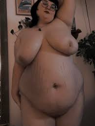 スワイプして私の裸を見てください