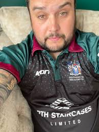 Andy Callaway (@cows27)