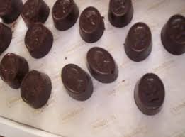 Chocolat Fourre Ganache Au Rhum Recette Chocolat Recette Chocolat Chocolat Maison