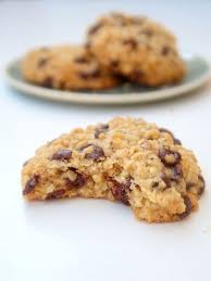 Cookies Aux Flocons D Avoine Et Au Chocolat Vegan Perle En Sucre En 2020 Chocolat Vegan Cookies Et Biscuits Flocon Avoine