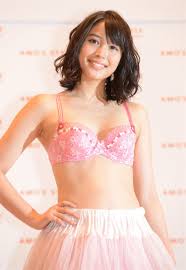 広瀬アリス エロ画像31枚！下着姿に水着姿、胸チラと…脱げる女優として妹より活躍しそうｗｗｗ｜エロ牧場