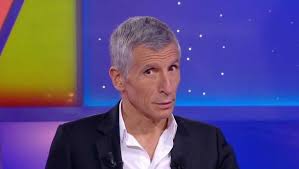 Tout ce qu'il faut savoir sur tout le monde veut prendre sa place. Tout Le Monde Veut Prendre Sa Place Nagui Surprend Un Participant En Train De Tricher Ladepeche Fr