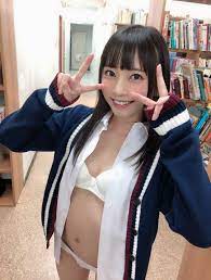 所々処たにかわ on X: 七沢みあちゃん制服これくしょん #七変化 t.coIUXFPu3CMf  X
