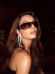 Luna Serena (@lunasereena) • Instagram photos and videos