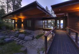 Modern Cabin Overlooking The Coeur D Alene Lake In North Idaho Modern Cabin Architecture Facade House