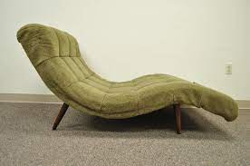 This ultra comfortable christopher knight home carisia mid century modern chaise lounge is the perfect finishing note for any room in your house. Mid Century Modern Double Wide Green Wave Chaise Lounge Attr To Adrian Pearsall For Sale At 1stdibs