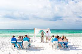 Destin Wedding Ceremony In 2020 Beach Ceremony Florida Beach Wedding Wedding Beach Ceremony
