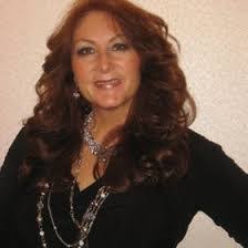 Michelle Dennison's Instagram, Twitter & Facebook