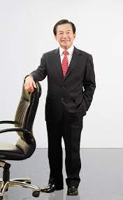 In addition, he also provides scholarships and educations grants to outstanding and bright young students via yayasan tan sri dato' lee shin cheng. Founder Trustees Yayasan Tslsc