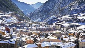 Exclusivo ático dúplex, situado en una prestigiosa zona residencial de andorra la vella y con una situación. Principado De Andorra El Hecho De Que Este Rodeada Por Espana Y Francia Hace Que El Territorio Ofrezca A Los Turist Paises Del Mundo Lugares De Europa Andorra
