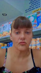 Can someone please give it a nice background? Like in a nice garden