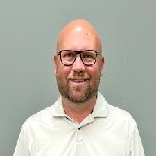 Andrew Lark's Instagram, Twitter & Facebook