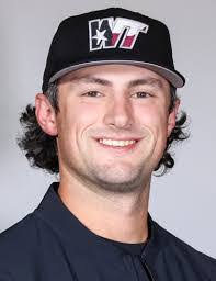 Grady Benton's Instagram, Twitter & Facebook