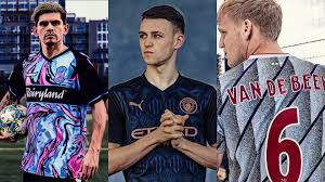The sport's rules specify the minimum kit which a player must use, and also prohibit the use of anything that is dangerous to either the player or another participant. The 15 Best Football Kits In 2020 Arsenal Man City Roma