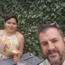 I'm not one to complain….. and this is why. Ran into “We Fix Mobiles” in  Colomberie today, was pushed for time. Was met with…. Probably the most…  excellent customer service I've had