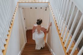 Find this pin and more on 門 by chao ming chen. Modern Barn Wedding In New England The Wedding Barns Of Maine