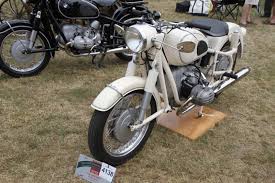 The r50 featured a 26 bhp 490 cc unit, while the r60 displaced 600 cc and made 28 bhp. 1959 Bmw R69 Values Hagerty Valuation Tool
