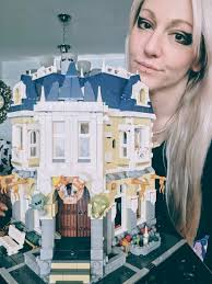 LEGO® Modular Buildings Lovers