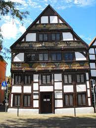 Pizzeria in paderborn öffnet um 11:30 menü ansehen anrufen: Adam Und Eva Haus Wikipedia
