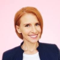 Cara Hogue's Instagram, Twitter & Facebook