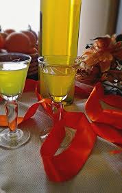 Liquore al mandarino, la ricetta perfetta per aromatizzare torte e macedonie. Ricetta Liquore Al Mandarino E Cannella Cuor Di Cucina