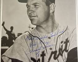 Lester Lockett d. 2005 Signed Autographed Paperstock 8x10 Photo Baltimore  Elite Giants PSA/DNA Authenticated