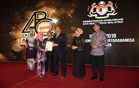 Sebelum ini, pada awal minggu ini, kumpulan pengodam yang dipanggil anonymous telah menghantar mesej cabaran kepada kerajaan malaysia dalam bentuk video dan juga sebuah imej, sebagai tanda lawan kerana penghalangan. Photo Gallery Category Jasa Image Jabatan Hal Ehwal Khas