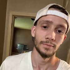 Does anyone know a diesel mechanic in West Memphis, AR who can come to the  house and check my truck?