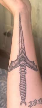Happy Bat Dagger by Caleb Selby guest spotting at Ambitious Arts Studio  (KY) : r/tattoo