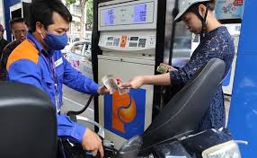Nhiều thông tin bất lợi, giá dầu tiếp tục tụt sâu. Gia XÄƒng Dáº§u Tin Tá»©c Vá» Gia XÄƒng Dáº§u Má»›i Nháº¥t