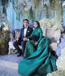 Throwback to last year when actress ummi nazeera tried blind football and is amazed by the incredible skills of our national blind. Macam Wedding Kafir Netizen Kecam Majlis Resepsi Ummi Nazeera Gosip Tempatan Gosip Forum Cari Infonet