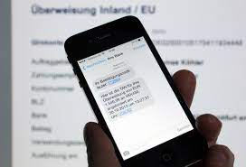 Transactions with a few taps: Banken Und Sparkassen Andern Ihre Sicherheitsverfahren Furs Online Banking