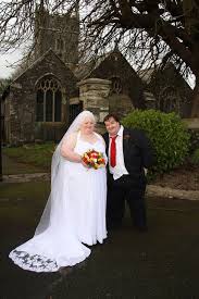 Couple Too Fat To Work Marry In Wedding Costing 3 000 Including Buffet From Kebab Shop Mirror Online As could be expected with that sort of declaration, things do not go well from there. couple too fat to work marry in