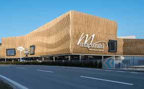 welcome to maestrani s chocolarium the chocolate factory of happiness maestrani s chocolarium
