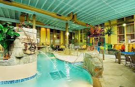 10 Best Hotel Swimming Pools Hotel Swimming Pool Pool Chicago Hotels