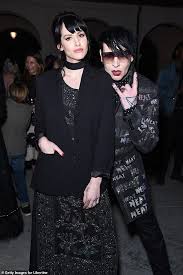 Evan rachel wood alleges ex marilyn manson 'horrifically abused' and 'manipulated' her. Marilyn Manson And Ex Wife Dita Von Teese Are Reunited Daily Mail Online