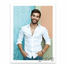 Article, photos, diaporama, vidéo à lire sur closermag.fr. Photo Dedicacee Kendji 2016 Photo Imprimee Avec La Dedicace De Kendji Kendji Kenji Girac Kendji Girac