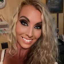 So nice seeing Rodgers with a busted up nose and a wrist brace on!🤣😂🤣  🐻👇