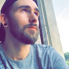 Anyone else just upgrading punishers base gun and only using that in  zombies? 😂