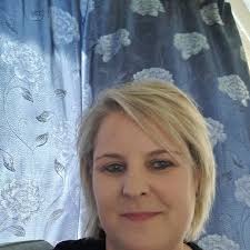 Sharlene Cook's Instagram, Twitter & Facebook