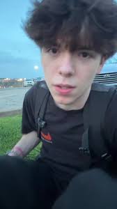 #ethanfields #coolerthanme #mainstream #mainstreammedia #foryoupage  #brunette #foryou #lol